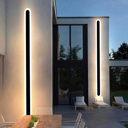 Außenwandleuchte | Lineare LED aus Schwarzem Metall | IP65 mit Bewegungssensor oder Dimmbar | 40–220 cm