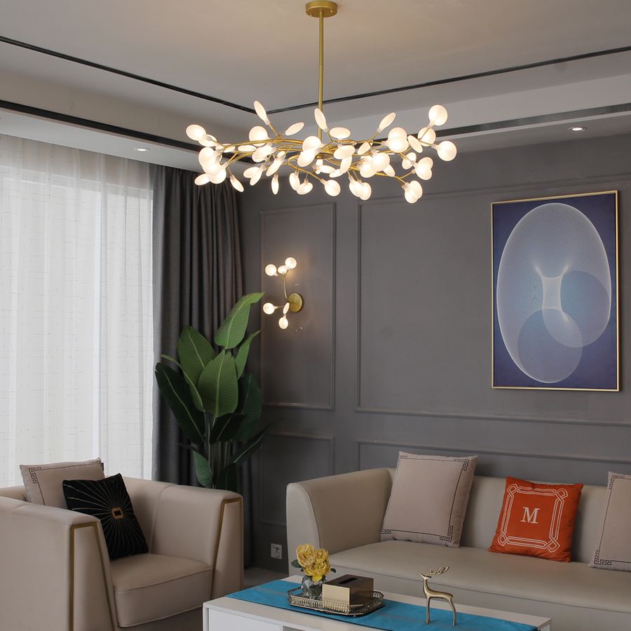 Kronleuchter in Astform | Schwarzes oder Goldenes Metall mit Schirmen aus Glas oder Acryl | 30, 45 oder 54 Leuchtmittel | Warmweißes Licht