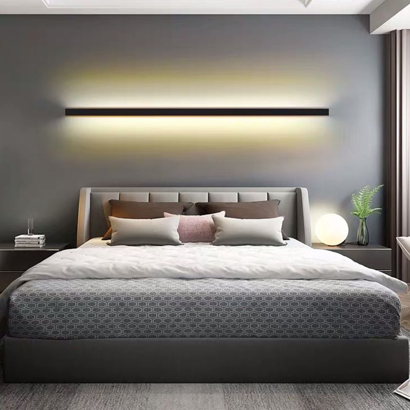Vägglampa Sovrum | Linjär LED i Guld, Svart eller Vit | Metall och Akryl | 60–120 cm