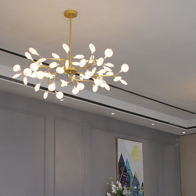 Kronleuchter in Astform | Schwarzes oder Goldenes Metall mit Schirmen aus Glas oder Acryl | 30, 45 oder 54 Leuchtmittel | Warmweißes Licht