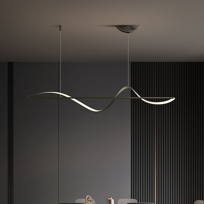 Pendellampa Matbord | Vågformad LED i Guld eller Svart | 3 Färgtemperaturer eller Dimbar | 120–140 cm