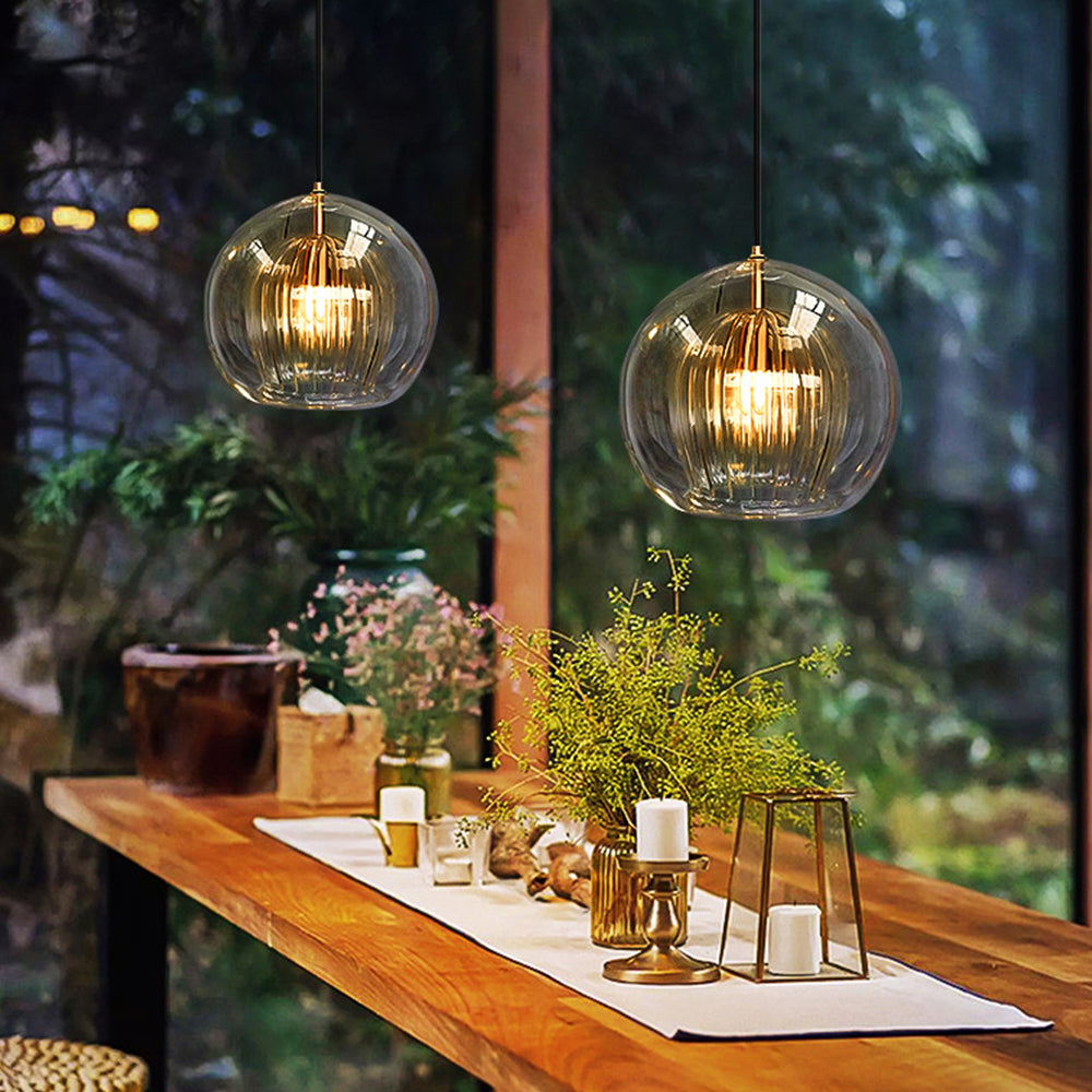 Pendellampa Glaskula | Räfflat Glas i Klart eller Bärnsten | Varmvit LED | Ø 15–24,9 cm