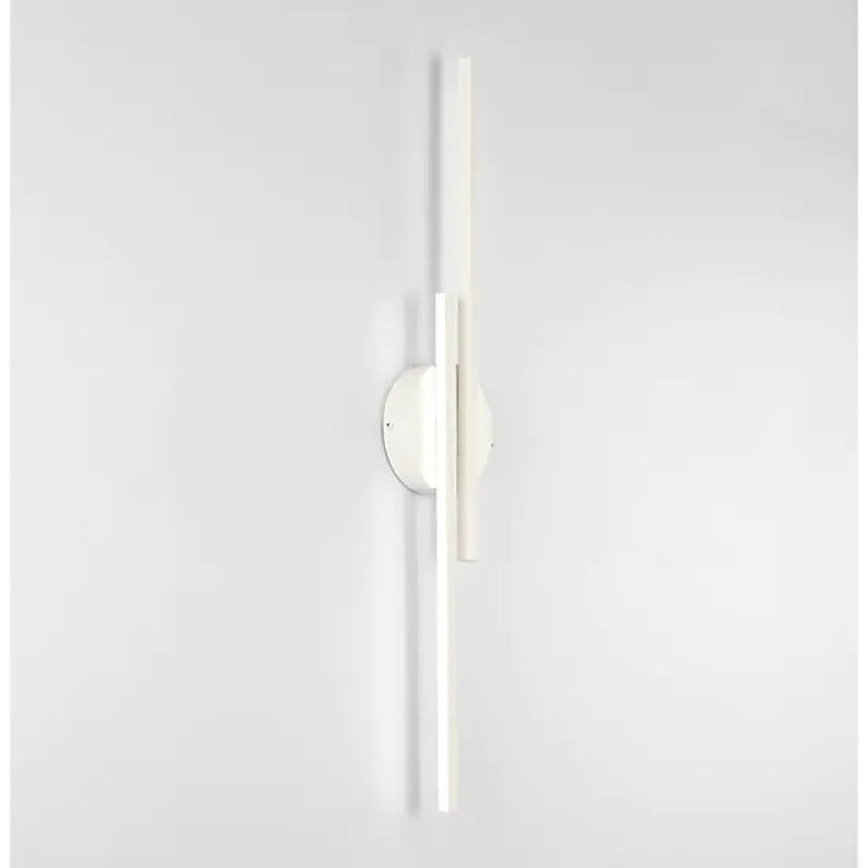 Vägglampa Linjär LED | Dubbel Linje i Svart eller Vit | Varmvit, Vit eller Dimbar | 55–71 cm