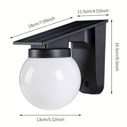 LED-Solarwandleuchte als Kugel | Dämmerungssensor, dimmbar | Wasserdicht IP65 | Warmweiß für den Außenbereich