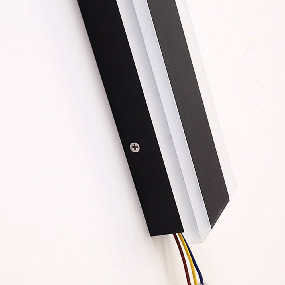 Außenwandleuchte Linear LED | IP65 aus Metall und Acryl | Mit oder Ohne Sensor | 30–200 cm