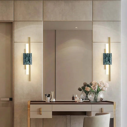 Vägglampa LED i Metall och Marmor | Geometrisk Design | Vit, Guld eller Grön | Varmvitt Ljus