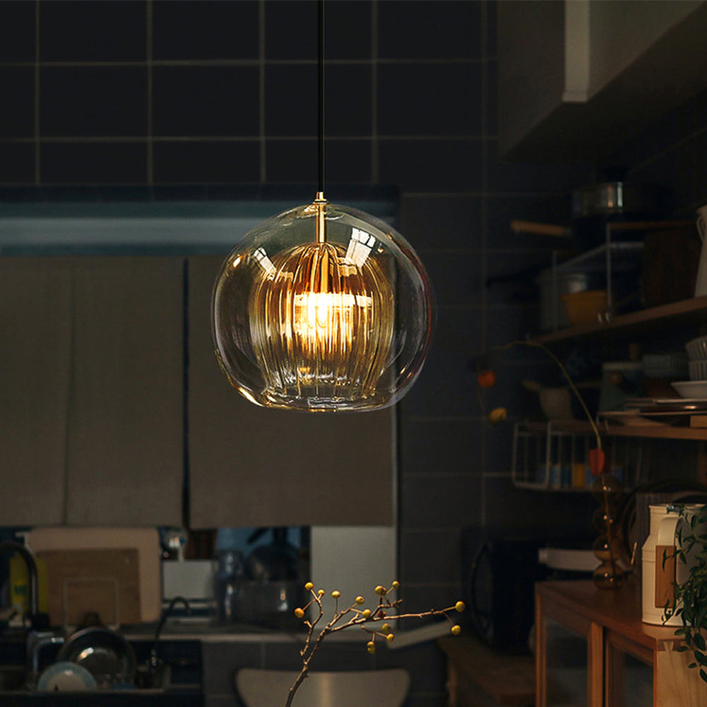 Pendellampa Glaskula | Räfflat Glas i Klart eller Bärnsten | Varmvit LED | Ø 15–24,9 cm