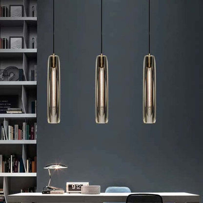 Pendellampa i Glas och Mässing | Smal Vasform | Klar eller Grå Glasskärm | E14 för Matbord och Sovrum