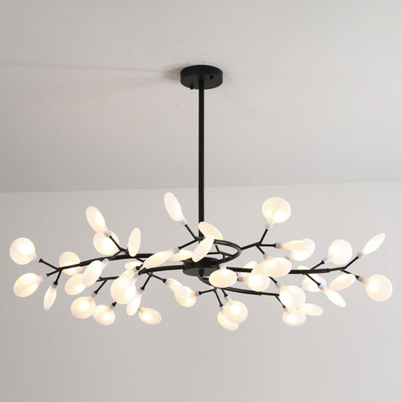 Kronleuchter in Astform | Schwarzes oder Goldenes Metall mit Schirmen aus Glas oder Acryl | 30, 45 oder 54 Leuchtmittel | Warmweißes Licht