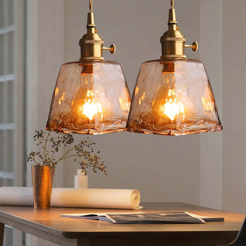 Pendellampa Industriell i Glas och Metall | Mässingsfärgad Vintagestil | 4 Former | LED-lampa Ingår