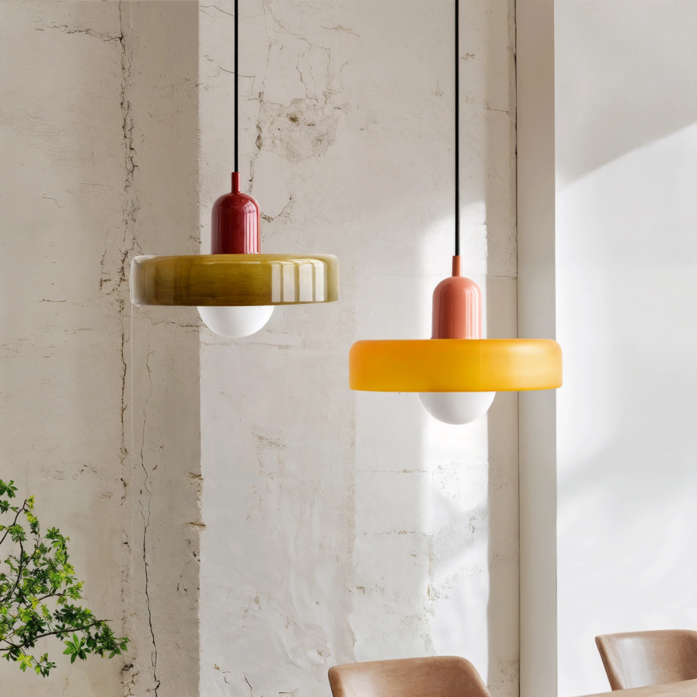 Fjolyn | Taklampa i Bauhaus-inspirerad Färgat Glas för Inomhusbruk