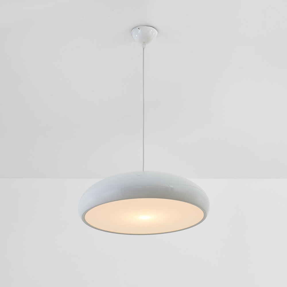 Pendellampa i Akryl och Metall | Rundad Skärm i Orange, Svart, Vit eller Vinröd | Ø 35,1–59,9 cm | 3 Ljusfärger