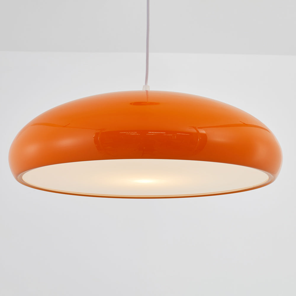 Pendellampa i Akryl och Metall | Rundad Skärm i Orange, Svart, Vit eller Vinröd | Ø 35,1–59,9 cm | 3 Ljusfärger