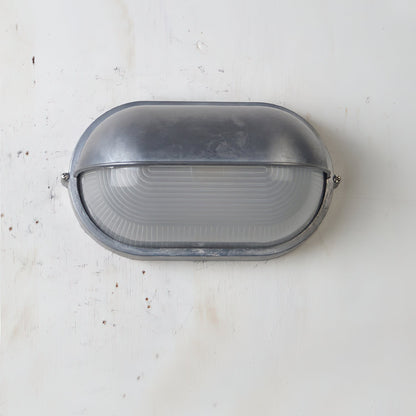 Außenwandleuchte aus Metall und Glas | Oval oder Rund | Silber oder Gold | IP65, Warmweiße LED-Lampe Inklusive