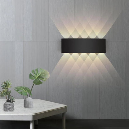 Außenwandleuchte | Rechteckige LED | IP65 wasserdicht | Licht nach oben und unten | Terrasse und Garten