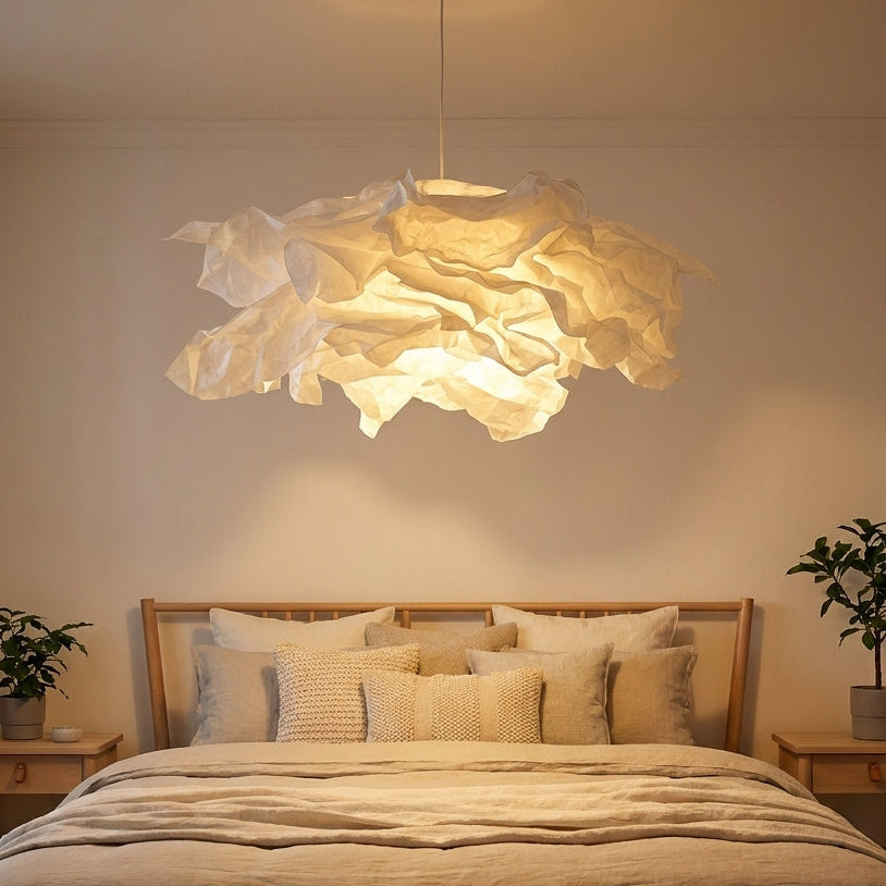 Pendellampa i Japanskt Lamppapper | Organisk Molnform | Skulptural Taklampa