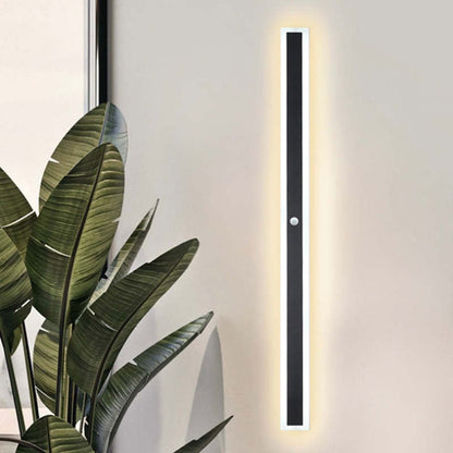 Utomhusvägglampa linjär LED | 30–150 cm och 12–60 W | IP65 | dimbar med fjärrkontroll
