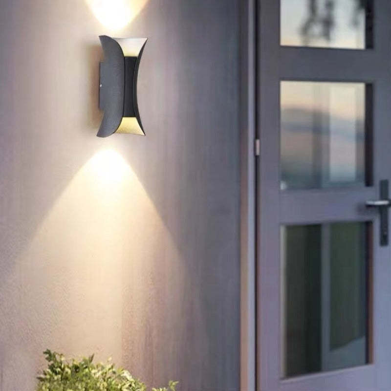 Utomhusvägglampa LED med dubbla strålkastare | IP65 | 6–30 W | svart, vit eller svart och guld