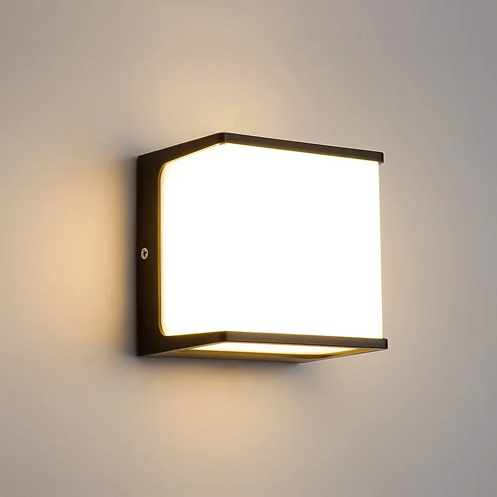 Utomhusvägglampa Kub LED 8W | Frostad Akryl Aluminium | Vattentät IP65 | Varmvitt Modern