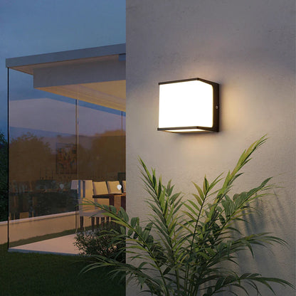 Kubische LED-Außenwandleuchte 8 W | Mattiertes Acryl und Aluminium | Wasserdicht IP65 | Warmweiß, modern