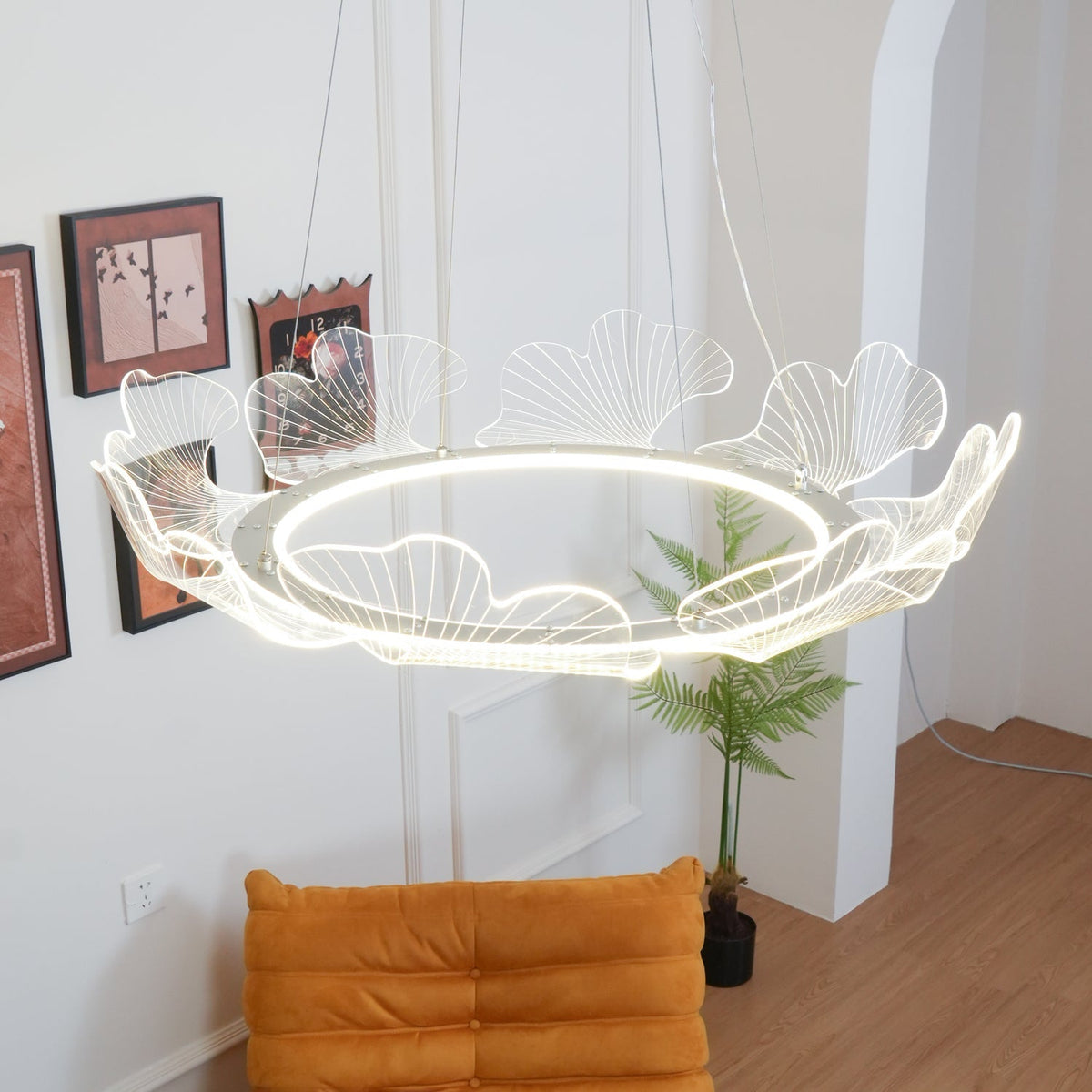 Pendellampa LED Rund i Akryl | Guld eller Silver med Klar Akryl | Varmvit eller Dimbar | Ø 68–108 cm