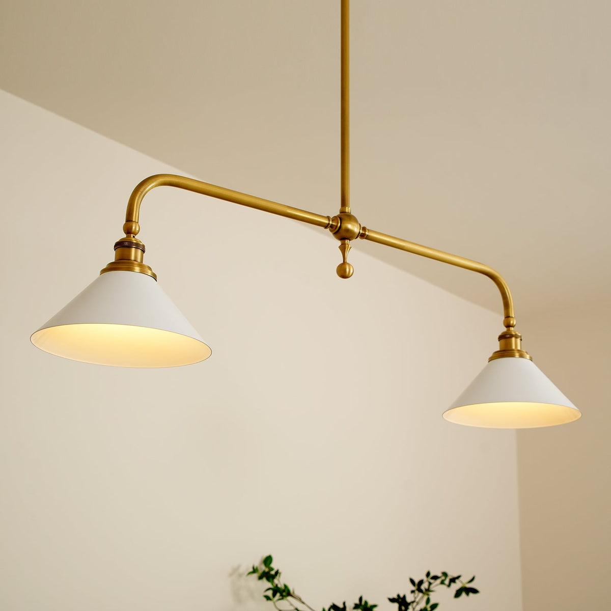 Pendellampa i Retrostil med 2 Skärmar | Aluminium eller Keramik | L 102 cm | För Köksö och Matbord
