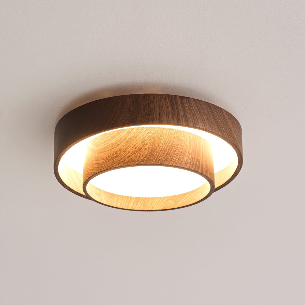 Taklampa Dubbel Ring LED | Valnötsfärg i Metall och Akryl | Varmvit eller Dimbar | Ø 40–50 cm