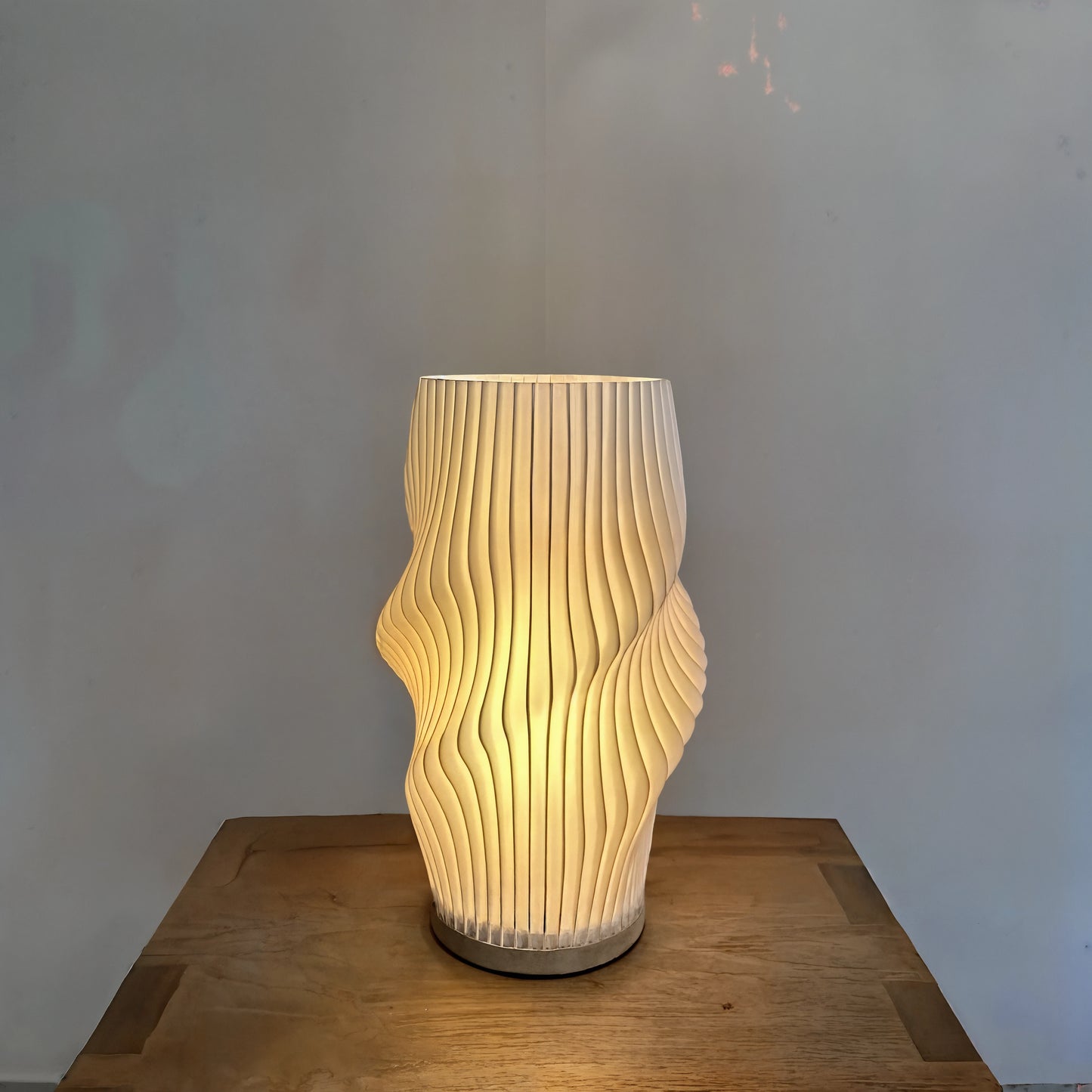 Velo Bordslampa LED - Skulptural Design för Vardagsrum och Skrivbord, Varm Belysning, Inomhus Användning - 5