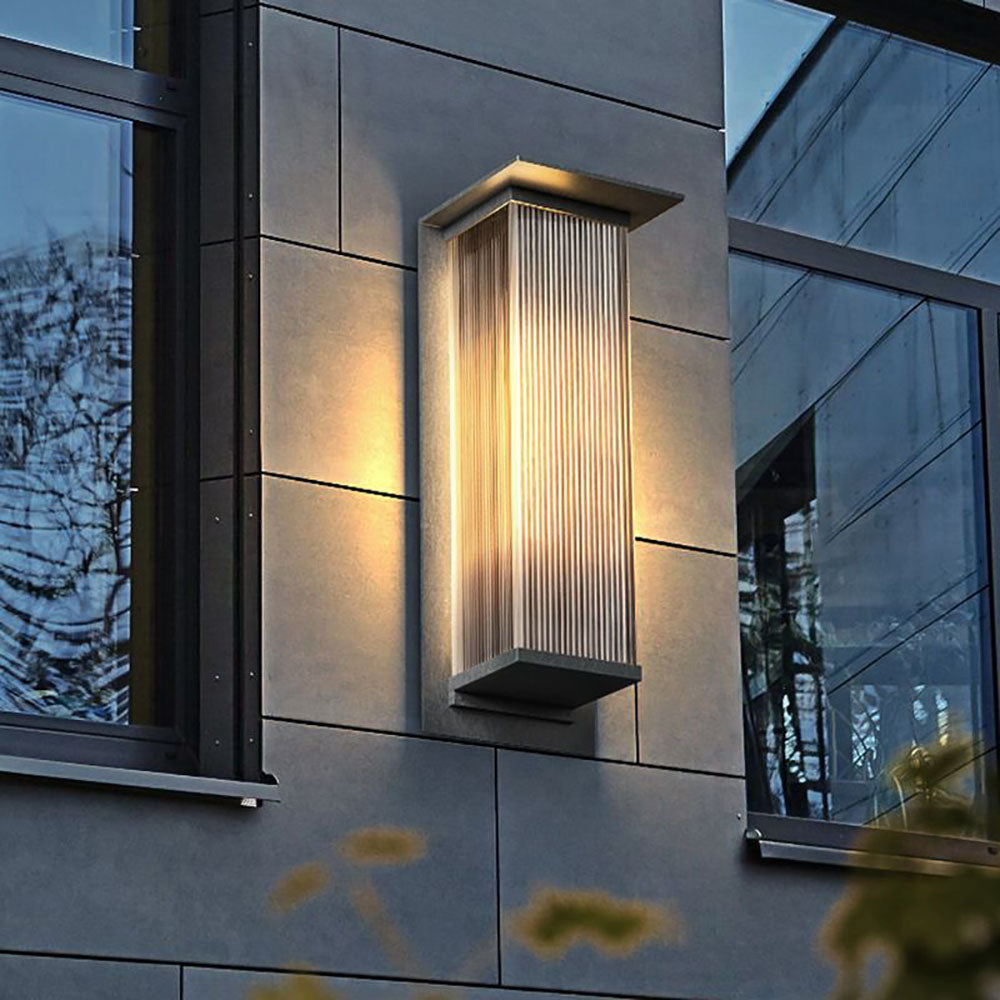 Vexari | Robust Hållbar Utomhusvägglampa för Modern Belysning 2