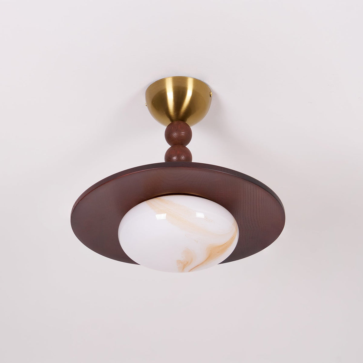 Deckenleuchte aus Walnussfarbenem Holz | Alabaster-Imitat und Messing | Warmweiß oder Dimmbare LED | Ø 36 cm