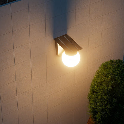 LED-Solarwandleuchte als Kugel | Dämmerungssensor, dimmbar | Wasserdicht IP65 | Warmweiß für den Außenbereich