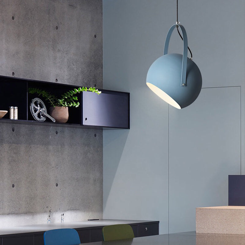 Pendelleuchte Kugel aus Metall | Gelb, Hellblau, Rosa, Dunkelblau oder Grau | Ø 20 oder 25 cm | LED-Lampe inklusive