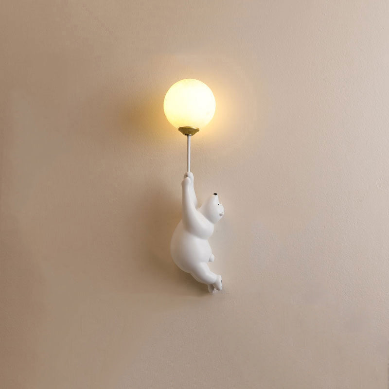 Vägglampa Björn för Barnrum | Klotformad Skärm i Akryl | Vit, Blå eller Rosa | 3 Valbara Ljusfärger