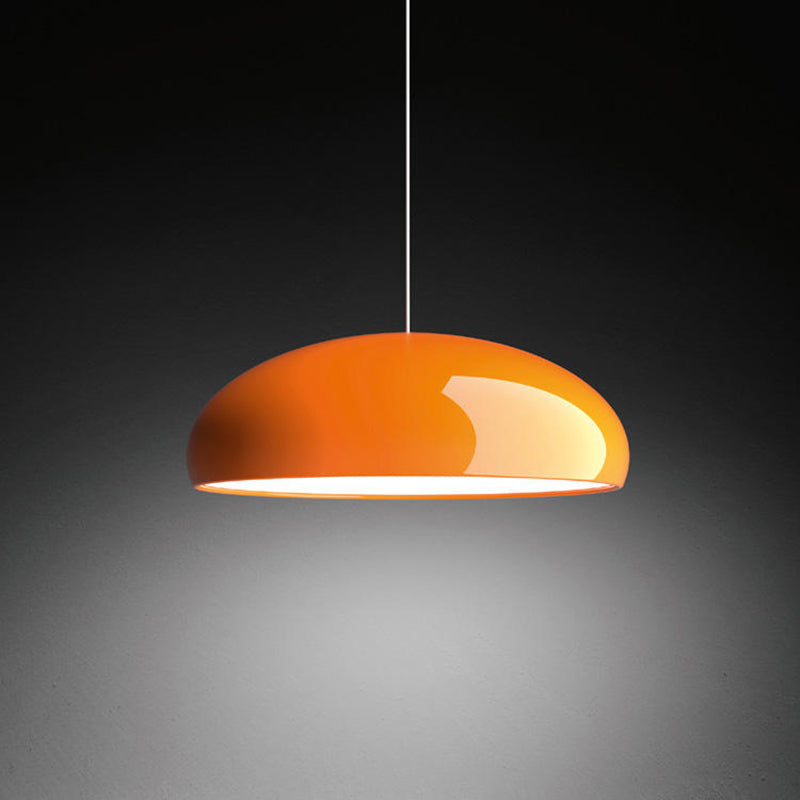 Pendellampa i Akryl och Metall | Rundad Skärm i Orange, Svart, Vit eller Vinröd | Ø 35,1–59,9 cm | 3 Ljusfärger