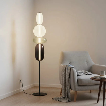Golvlampa 130 cm i minimalistisk nordisk design