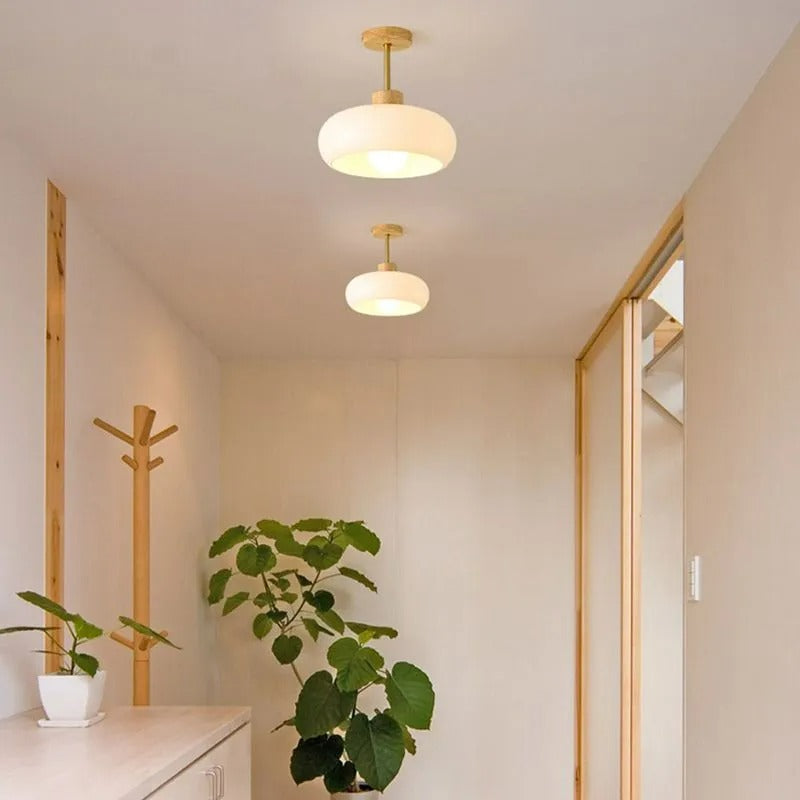 Deckenleuchte aus Holz und Glas | Kuppelförmige Deckenlampe mit weißem oder orangem Glas | Ø 22,9 oder 27,9 cm