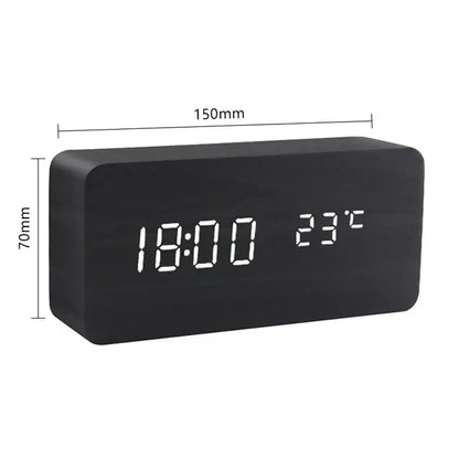 Smart bordsklocka i trä med LED-display och temperatur