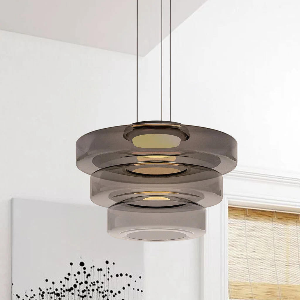 Närbild på det varma 3000K LED-ljuset genom bärnstensglas